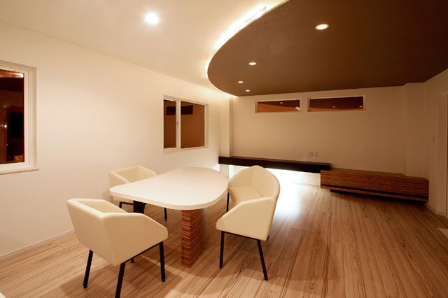 フロートテレビボード