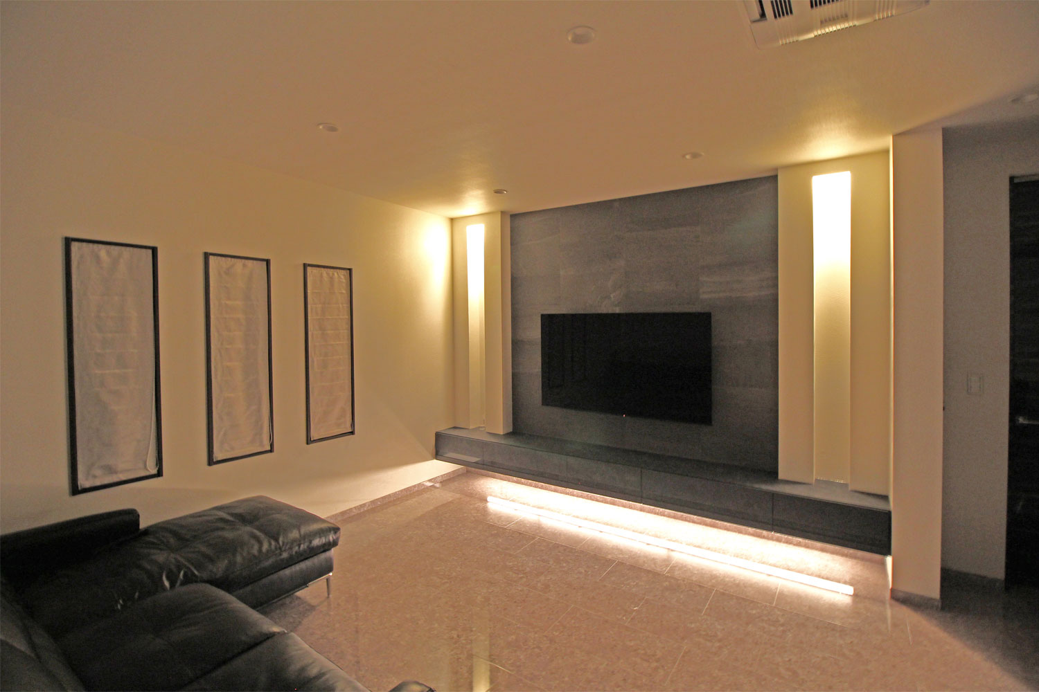 フロートテレビボード